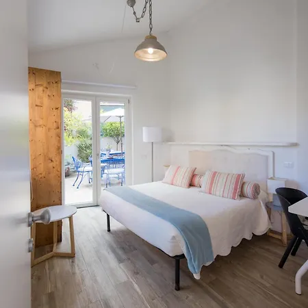 About Italy And 4* Porto Venere